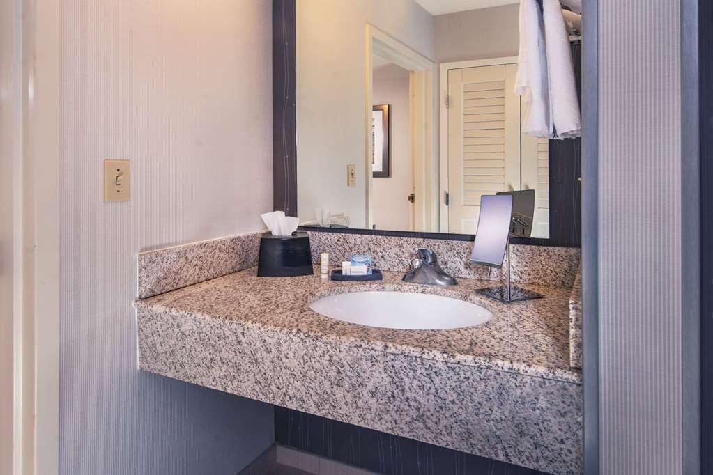 Sonesta Select Bethlehem Airport Hotel 3*